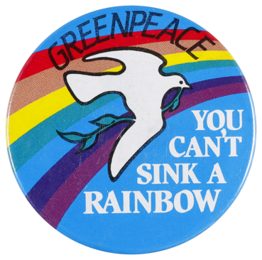 This badge protests the bombing of environmental organisation Greenpeace’s flagship Rainbow Warrior in Auckland harbour on 10 July 1985. The ship was sabotaged to prevent it from leading a flotilla of yachts to Mururoa atoll in French Polynesia to protest against French nuclear testing in the region.